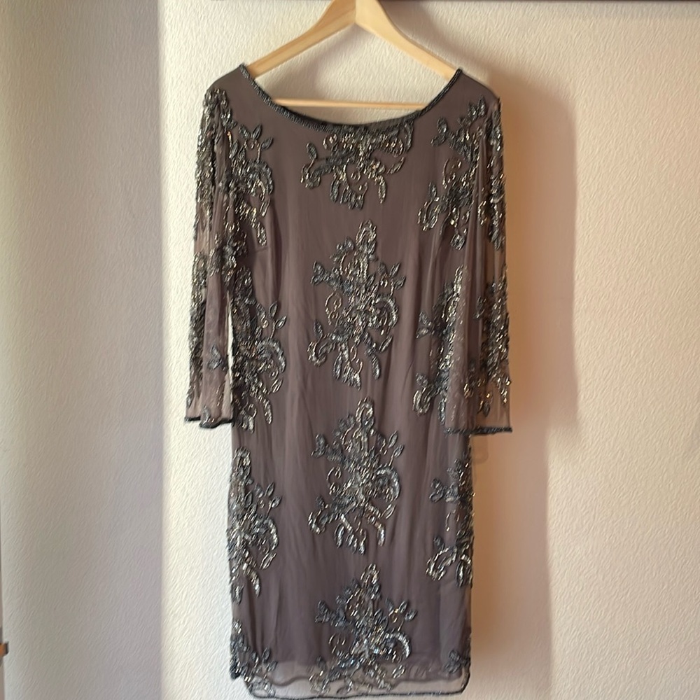 🆕 Pisarro Nights Nordstroms Embellished Mesh Beaded Gown, Slate Grey. Size 8